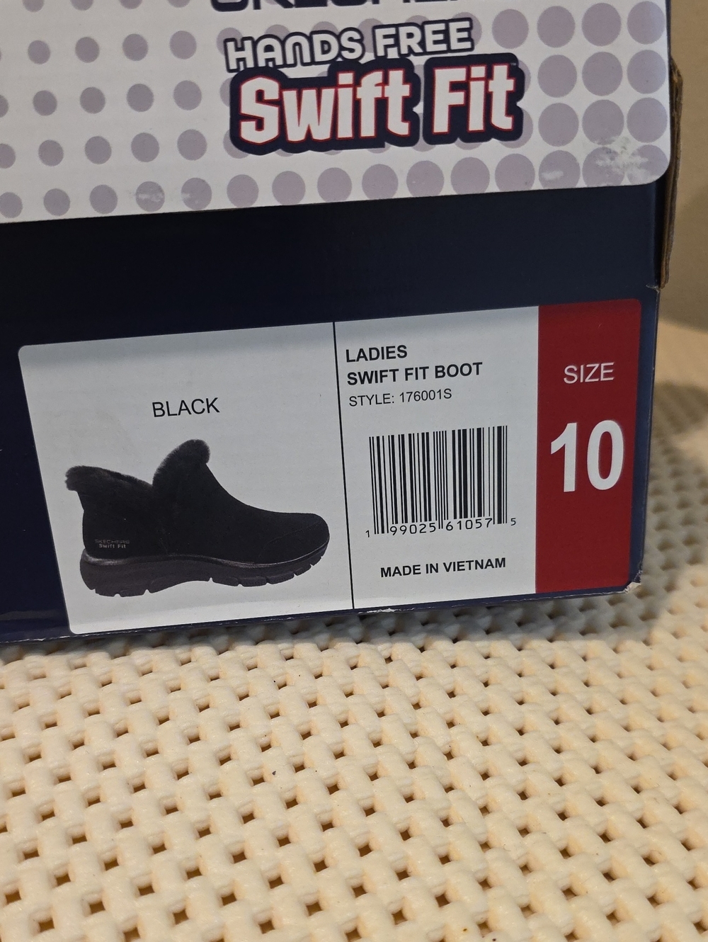 Skechers Swift Fit Black Slip-On Shoes - Picture 2 of 8